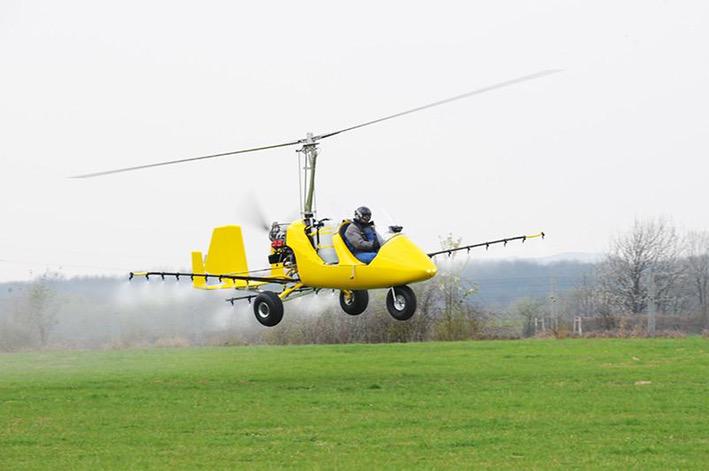 MTOsport im landwirtschaftlichen Einsatz mit Sprühbalken